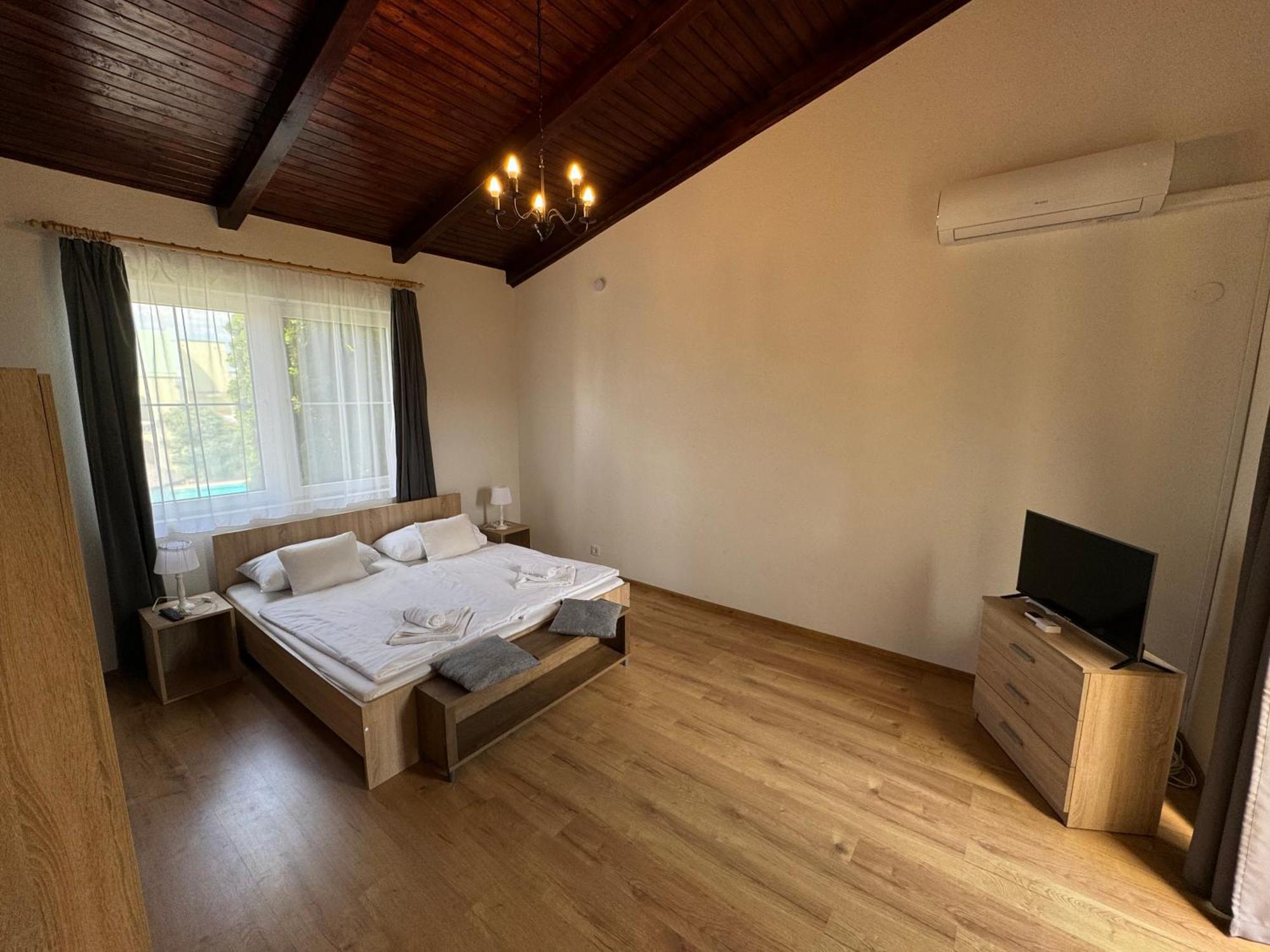 Blathy Apartman Siofok Ngoại thất bức ảnh